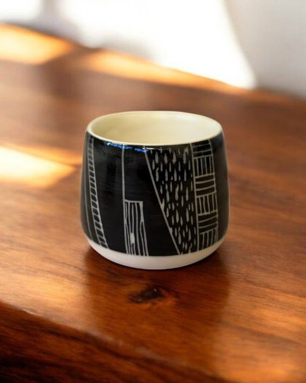 Noir Etch Handless Cups